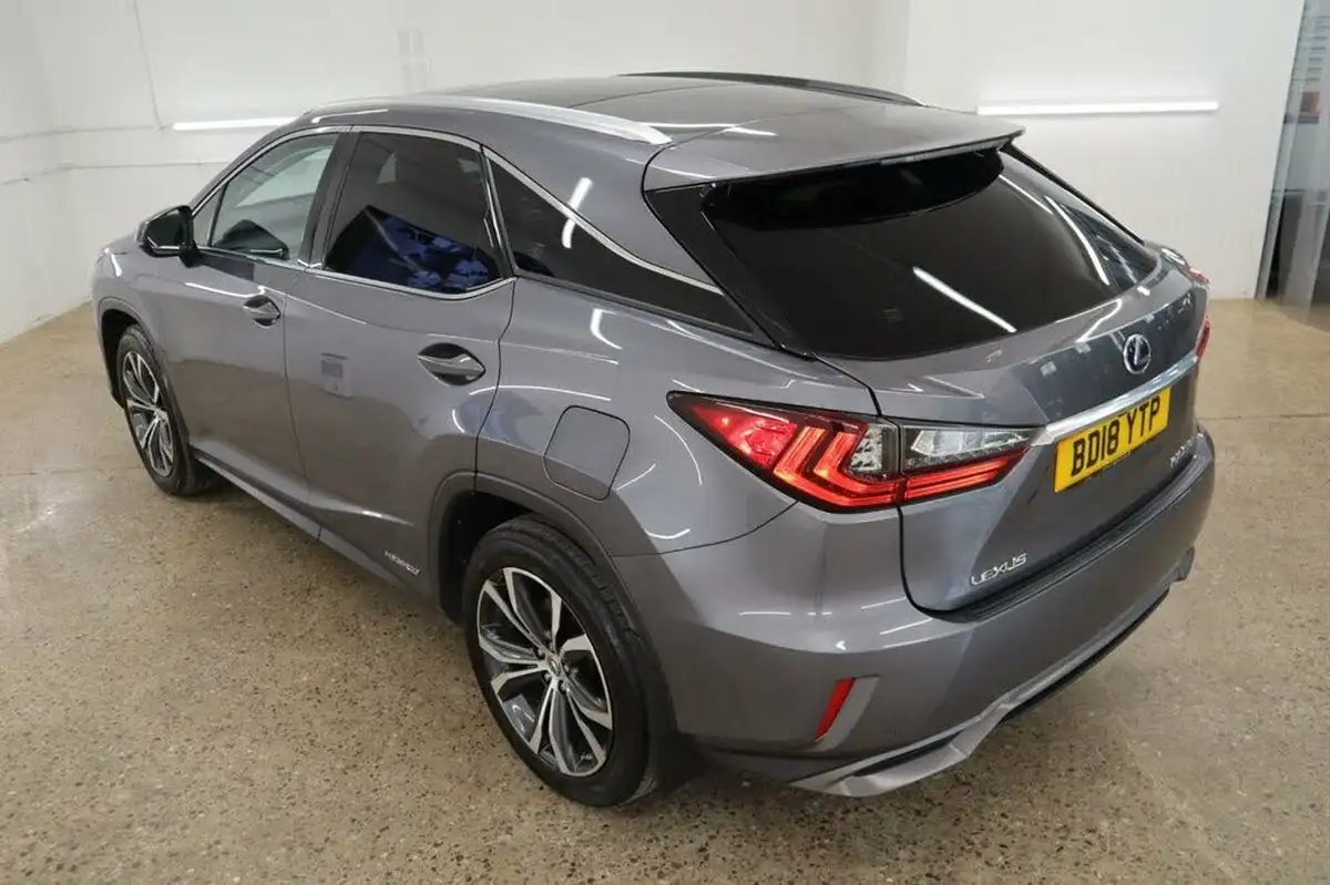 2018-lexus-rx-450h-35-luxury-big-11