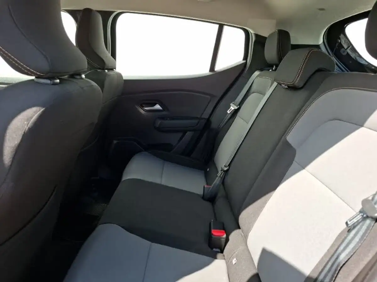 2023-dacia-sandero-stepway-10-tce-essential-90bhp-big-5