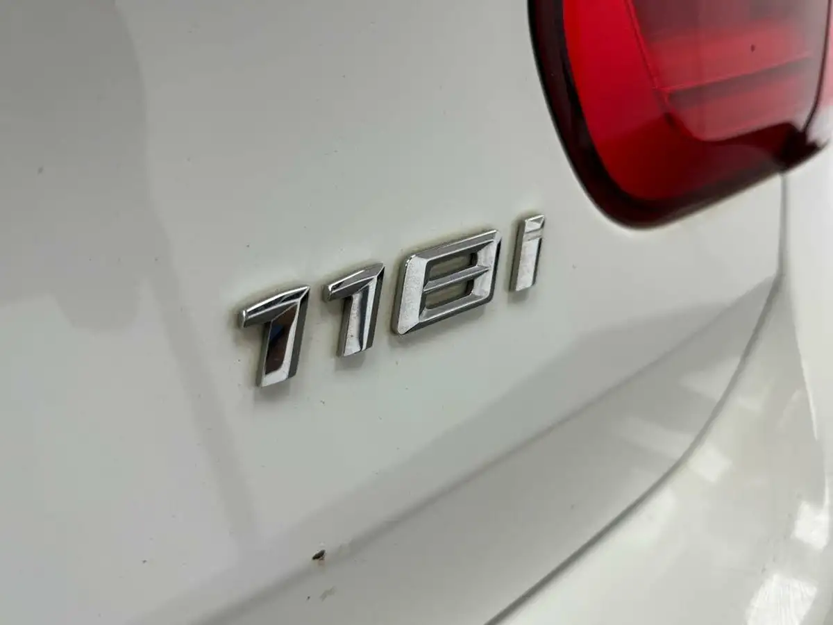2016-bmw-1-series-15-118i-sport-5d-big-25