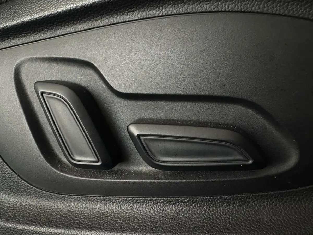 2021-mg-mg5-e-exclusive-ev-long-range-big-28