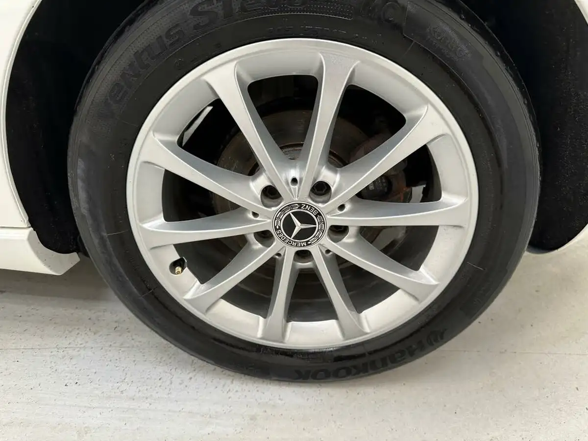 2019-mercedes-benz-a-class-15d-a180d-sport-hatchback-5d-7g-dct-big-33