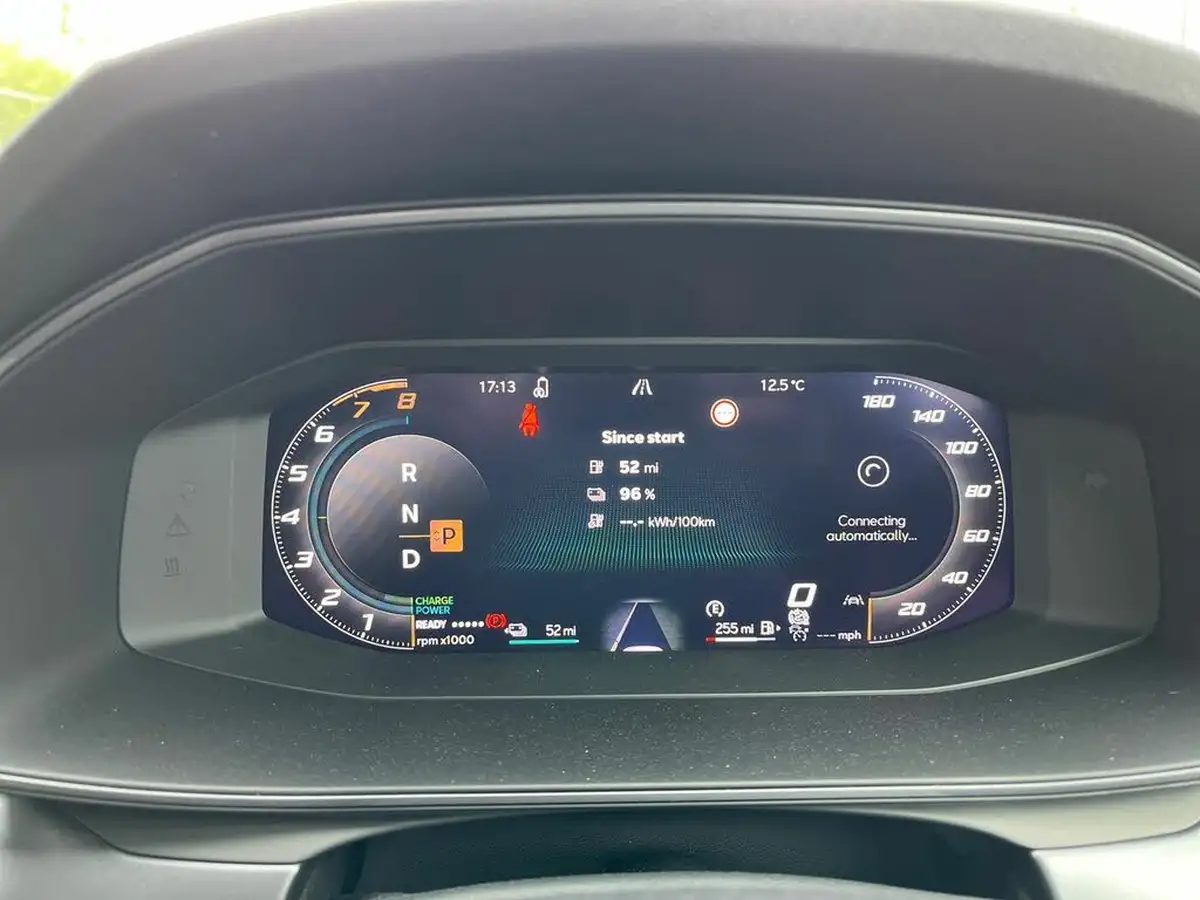 2025-cupra-formentor-15-e-hybrid-vz1-big-19