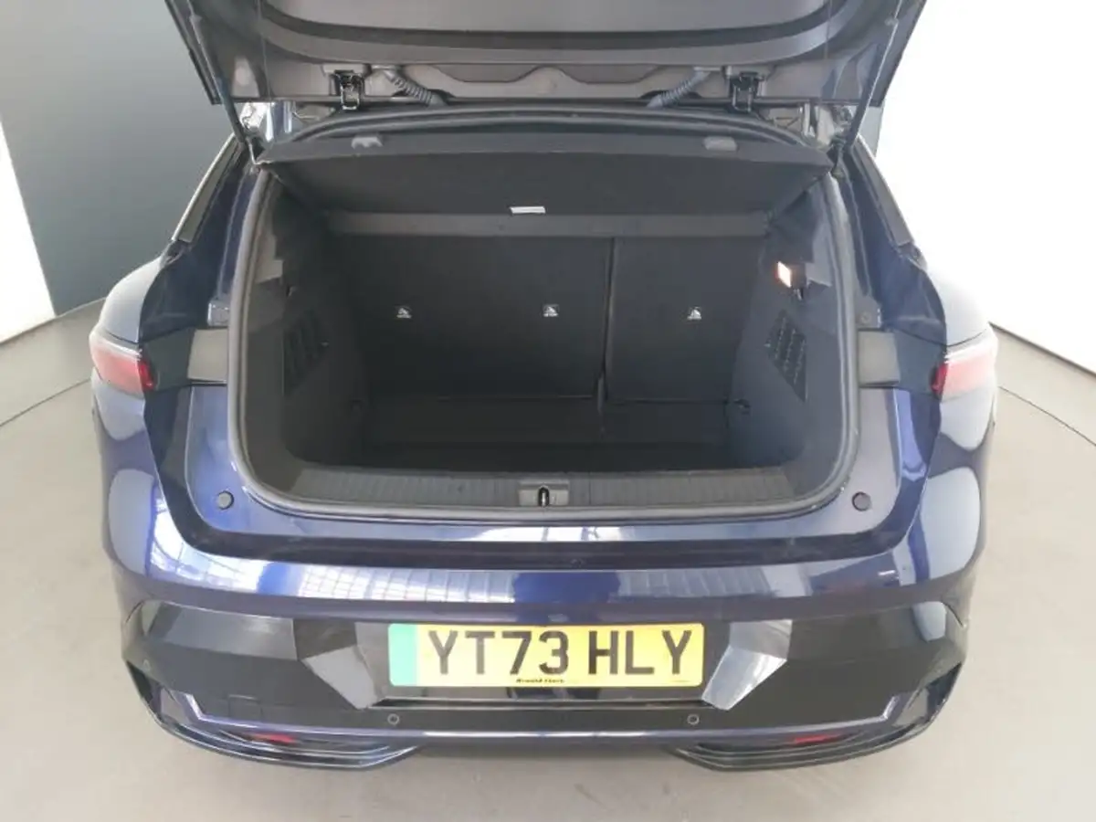 2023-renault-megane-e-tech-e-techno-big-7