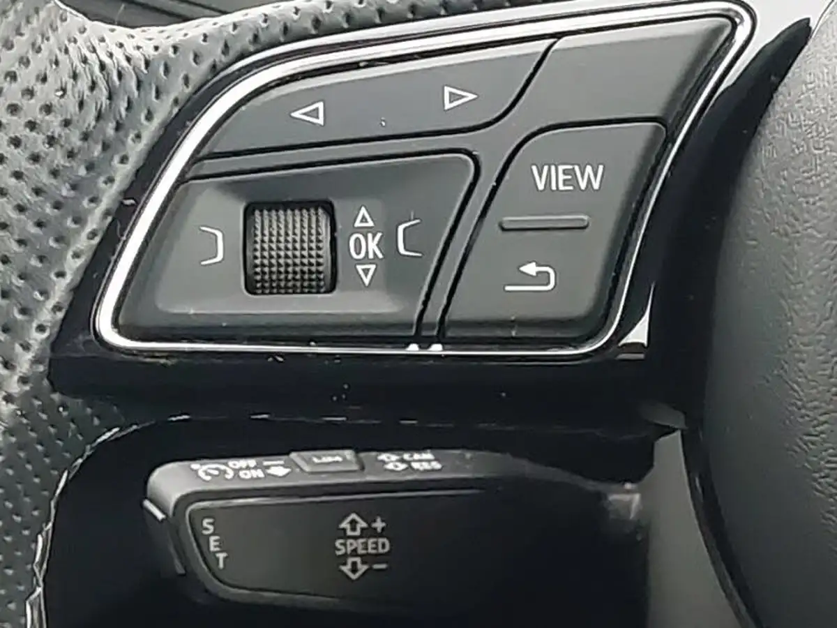 2023-audi-q2-15-35-tfsi-s-line-tronic-big-13