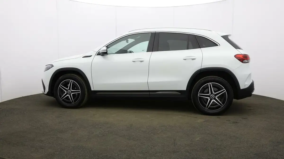 2021-mercedes-benz-eqa-e-eqa-250-amg-line-big-46