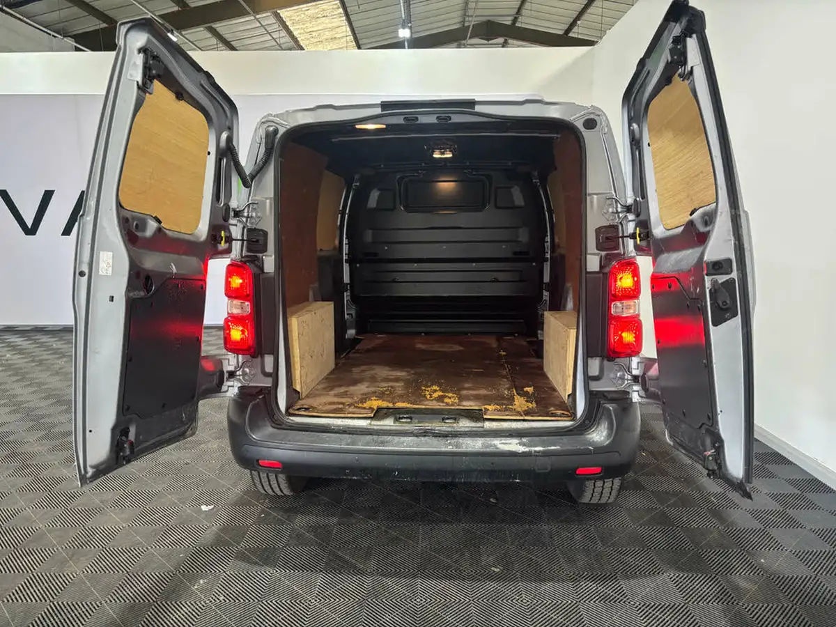 2022-vauxhall-vivaro-15td-2900-l1h1-dynamic-big-13