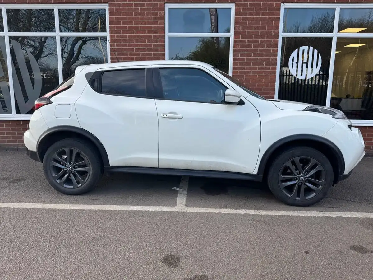 2016-nissan-juke-12-dig-t-n-connecta-ss-big-1