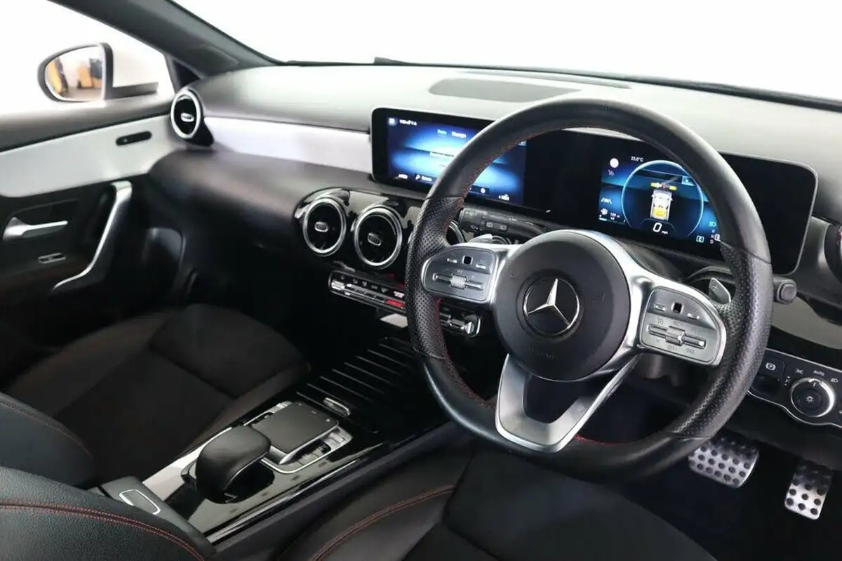 2018-mercedes-benz-a-class-15d-a180d-amg-line-116ps-executivess-hatchback-5d-7g-dct-big-8
