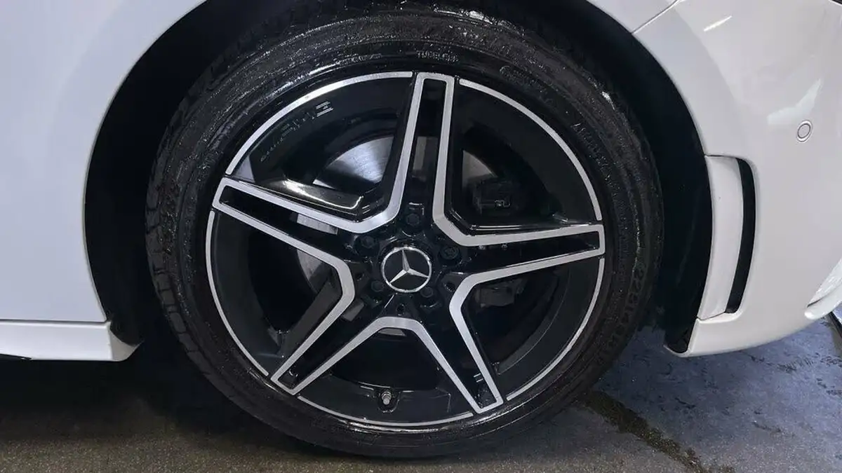 2022-mercedes-benz-a-class-13-a180-amg-line-executive-edition-hatchback-5d-7g-dct-big-11