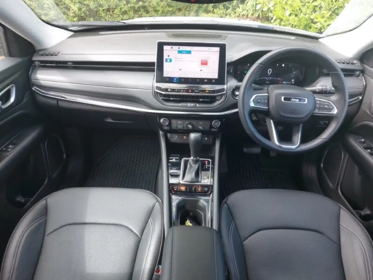 2024-jeep-compass-13-gse-s-big-2