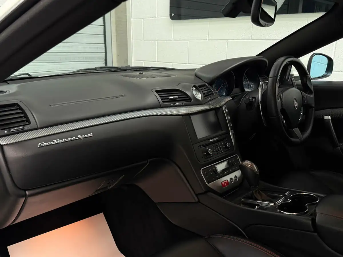 2015-maserati-granturismo-47-sport-mc-shift-big-13