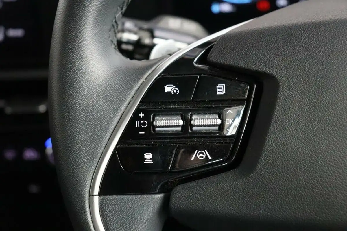 2023-kia-e-niro-ev-2-64-big-24