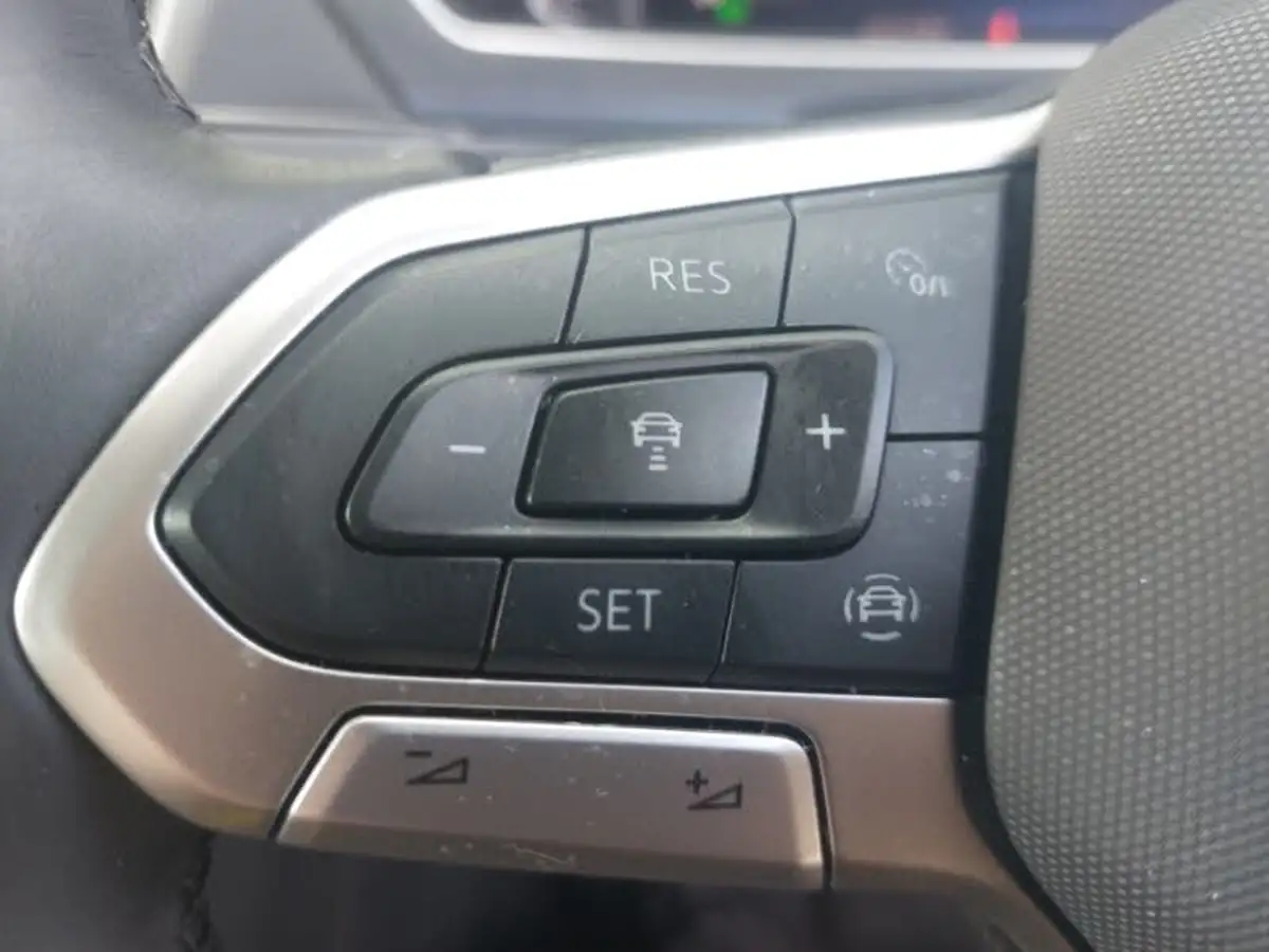 2024-volkswagen-tiguan-allspace-15-tsi-life-dsg-big-12