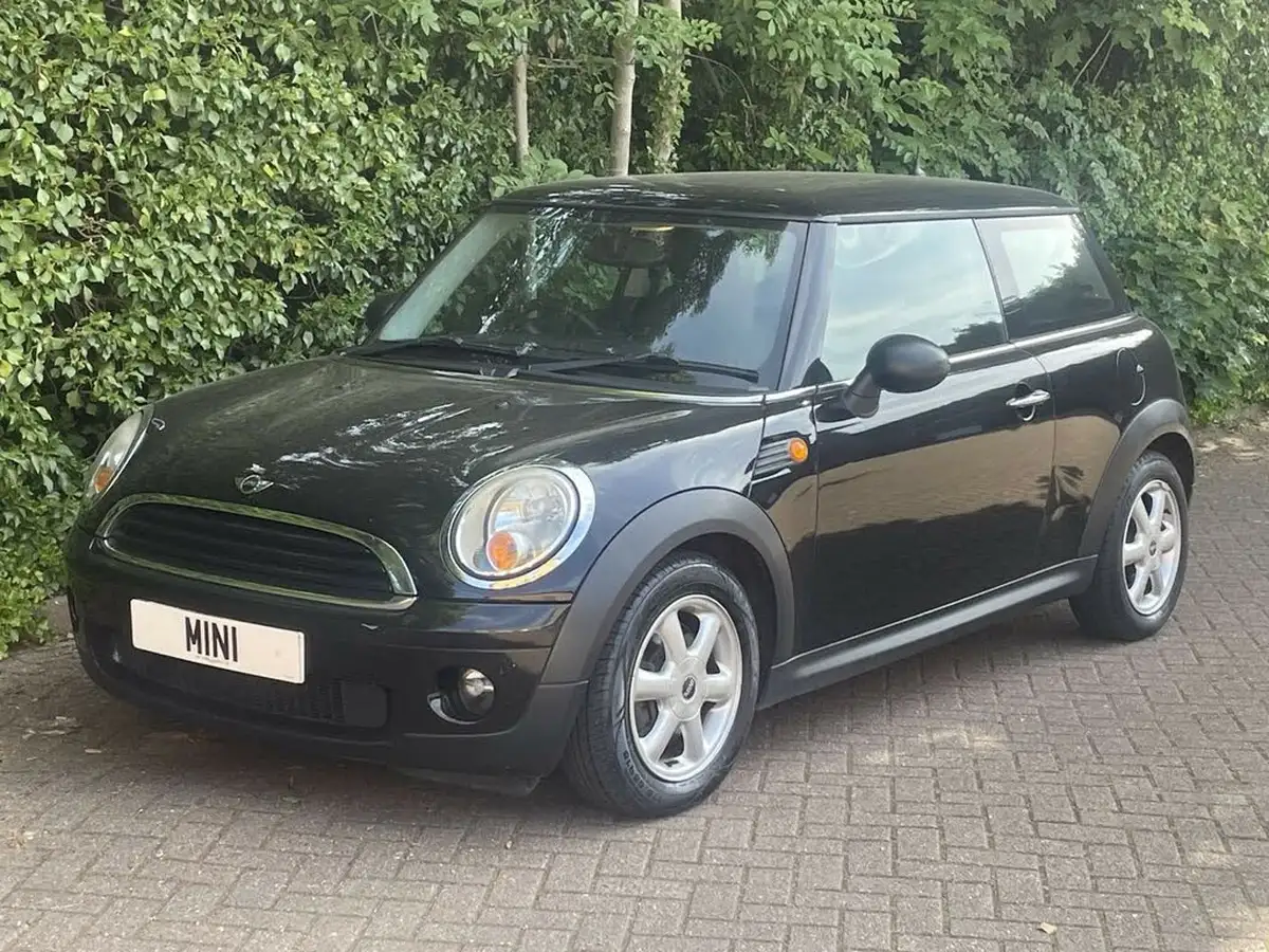 2009-mini-cooper-14-one-95bhp-auto-big-9