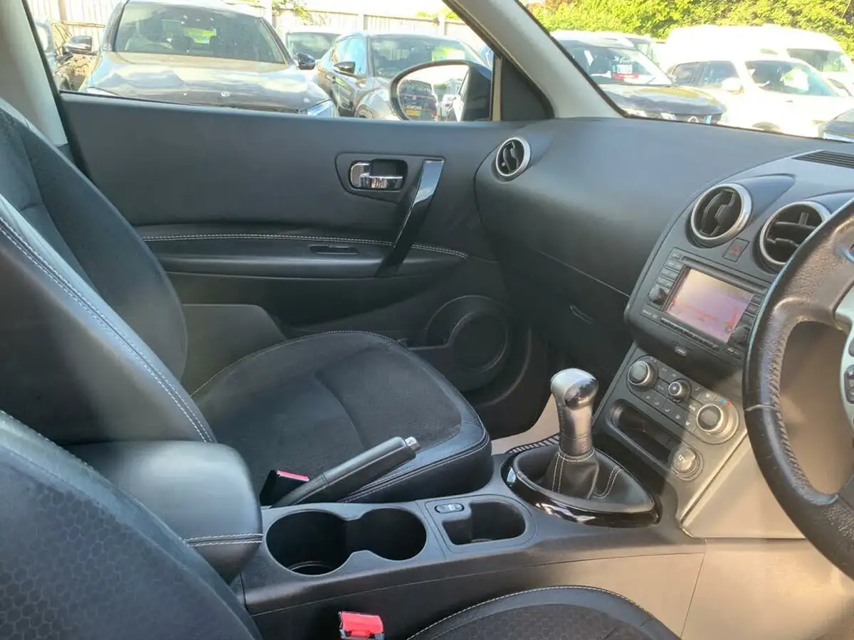 2013-nissan-qashqai-16-360-big-16