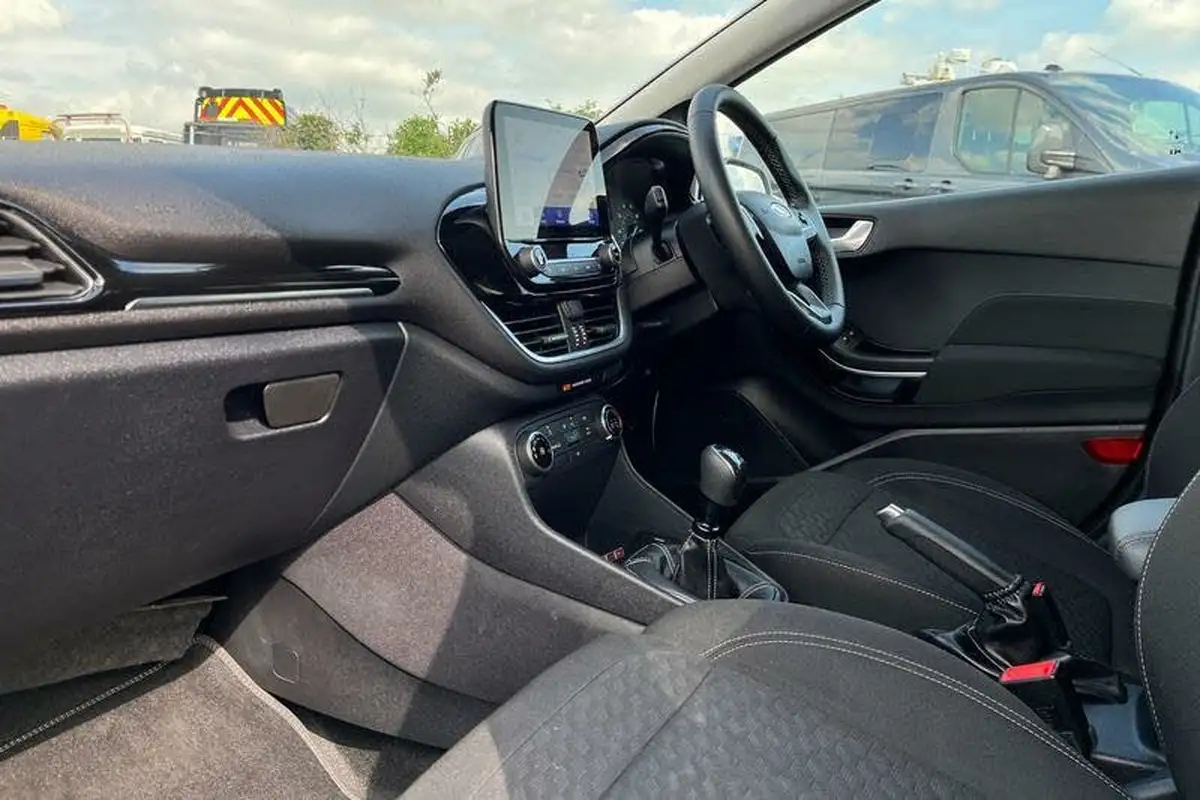 2022-ford-fiesta-10t-titanium-100ps-big-17