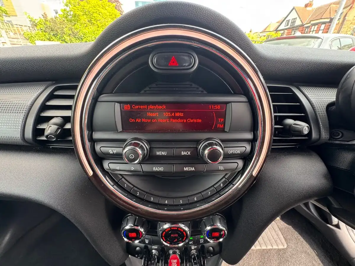 2016-mini-cooper-15-cooper-ss-hatchback-3d-big-10
