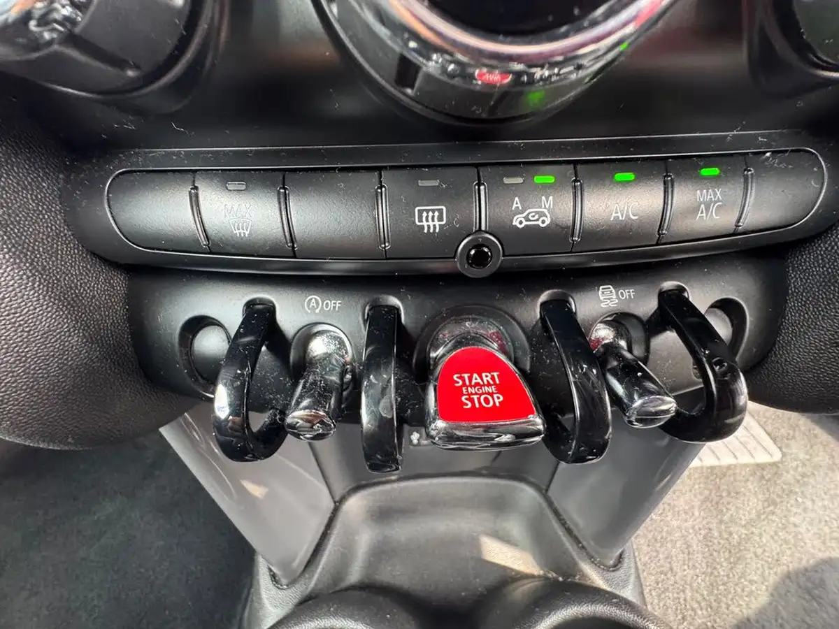 2016-mini-cooper-15-cooper-ss-hatchback-3d-big-14