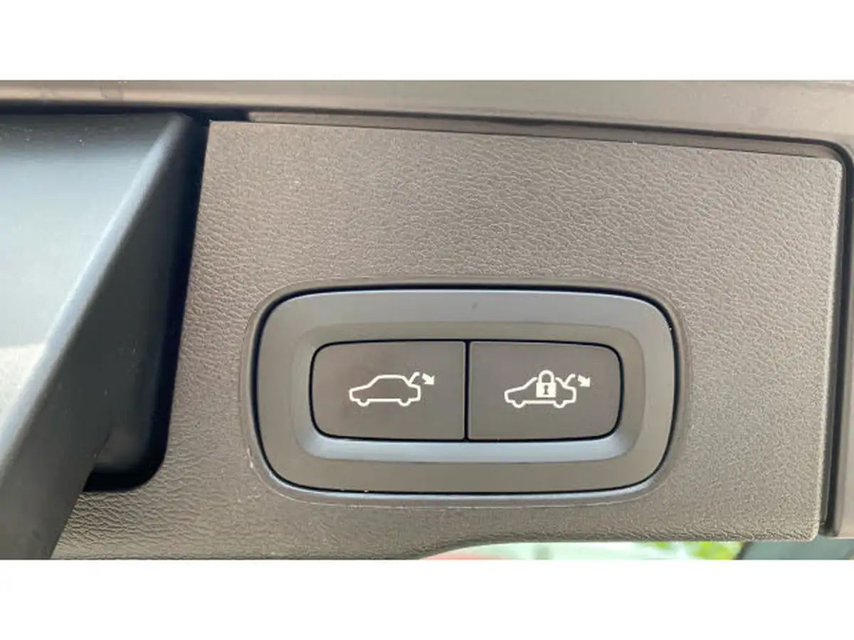 2024-volvo-xc60-20-b5-plus-big-41