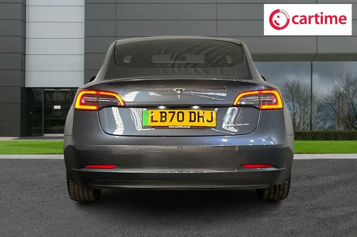 2020-tesla-model-3-e-long-range-big-5