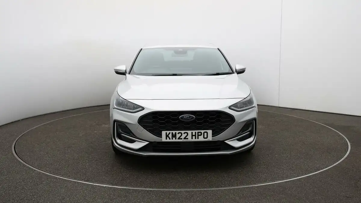 2022-ford-focus-10t-st-line-125ps-hatchback-big-38