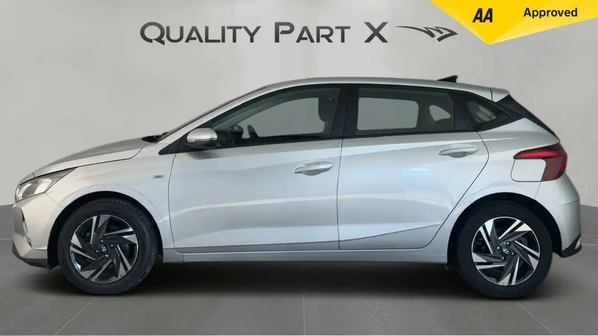 2022-hyundai-i20-10-t-gdi-se-connect-eclutch-imt-big-5
