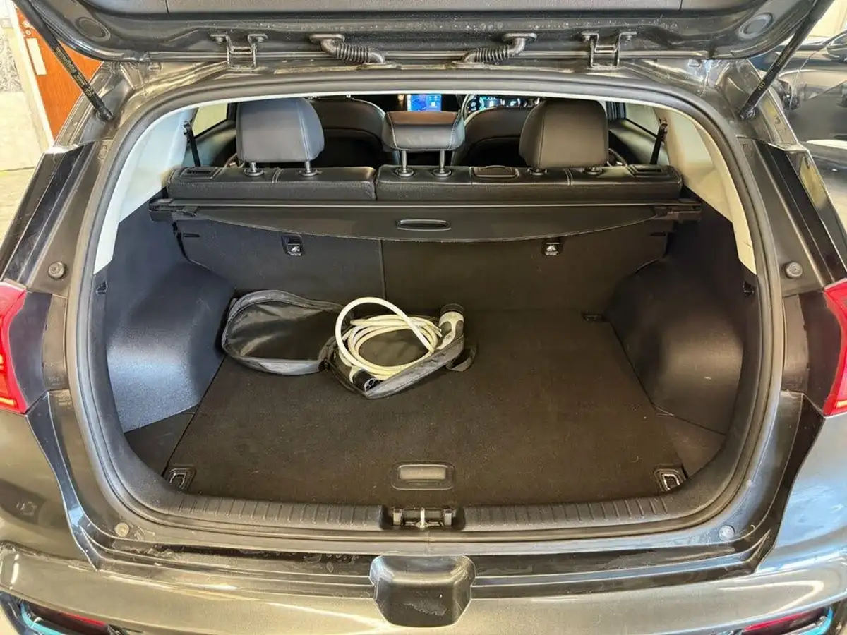 2022-kia-niro-ev-e-2-big-48