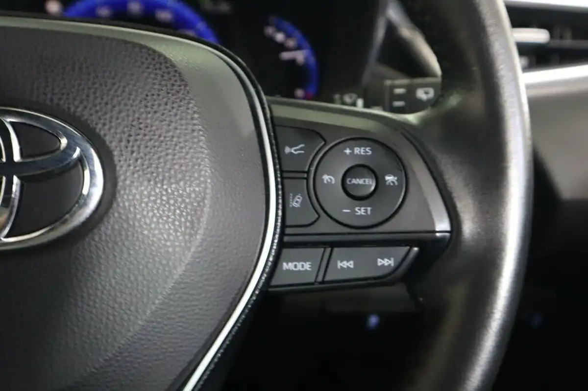 2021-toyota-corolla-18-vvt-i-icon-tech-spare-wheel-touring-sports-5d-big-14