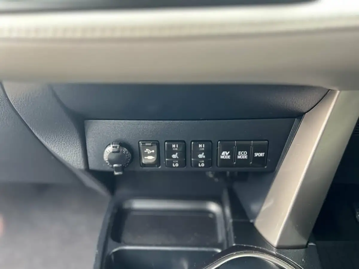 2016-toyota-rav4-25-vvt-i-excel-tss-navi-cvt-big-36