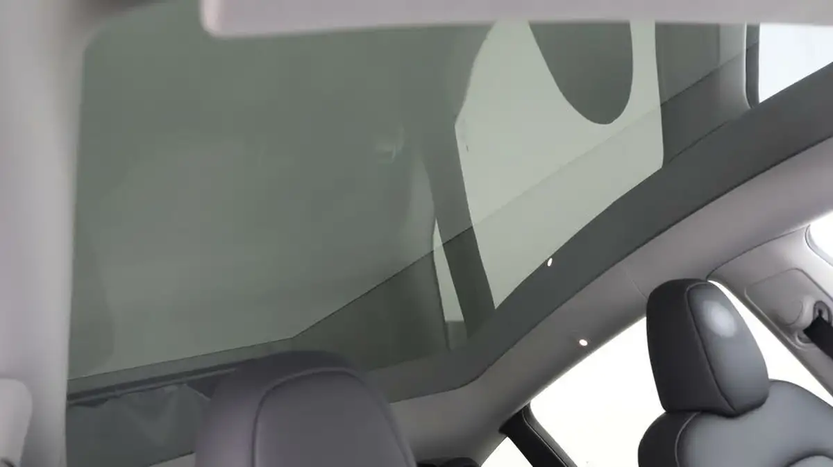 2023-tesla-model-y-e-rwd-big-23
