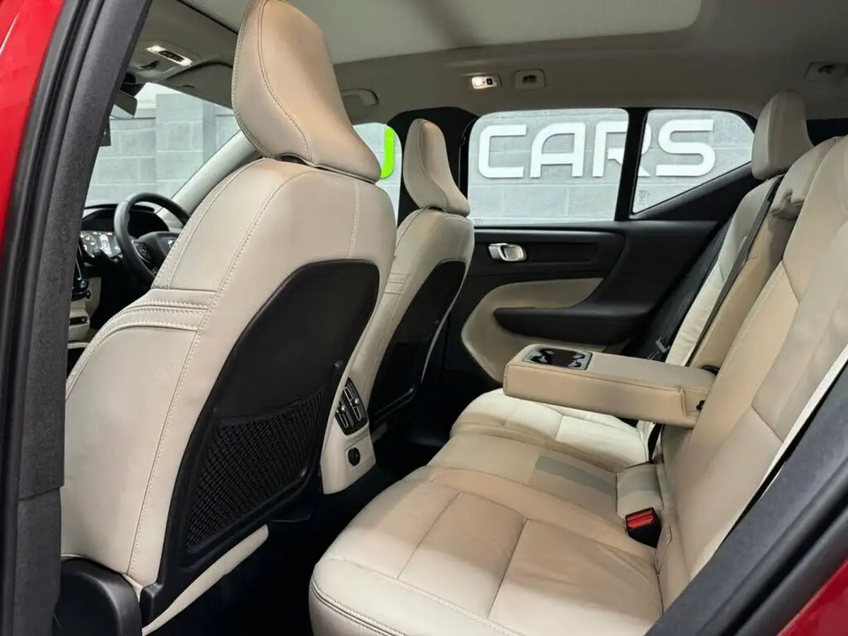 2022-volvo-xc40-15-t5-inscription-pro-big-18