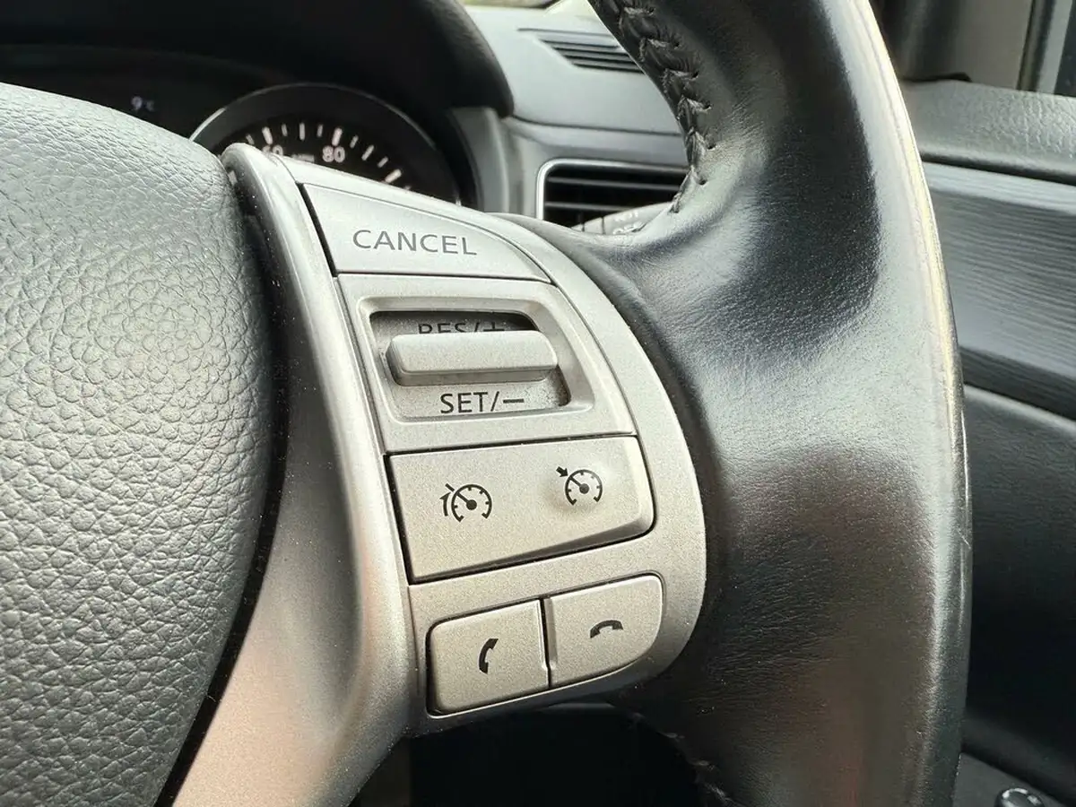 2015-nissan-pulsar-15dci-acenta-big-48