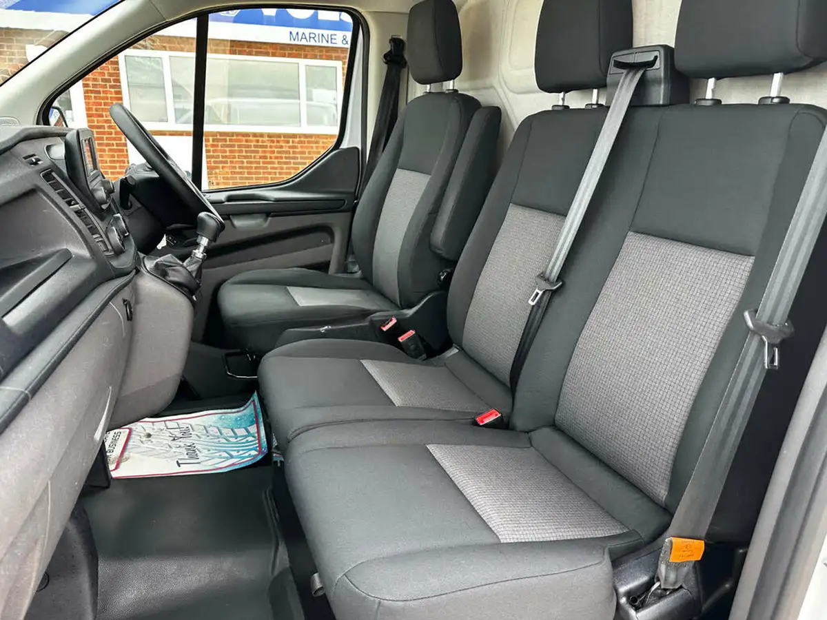 2021-ford-transit-custom-20tdci-300-l1h1-leader-105pseu6dt-panel-van-big-19