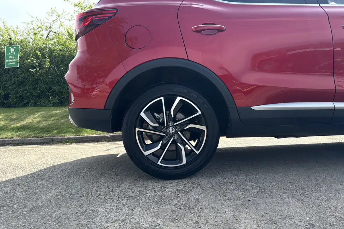2024-mg-zs-suv-10t-gdi-exclusive-auto-big-7