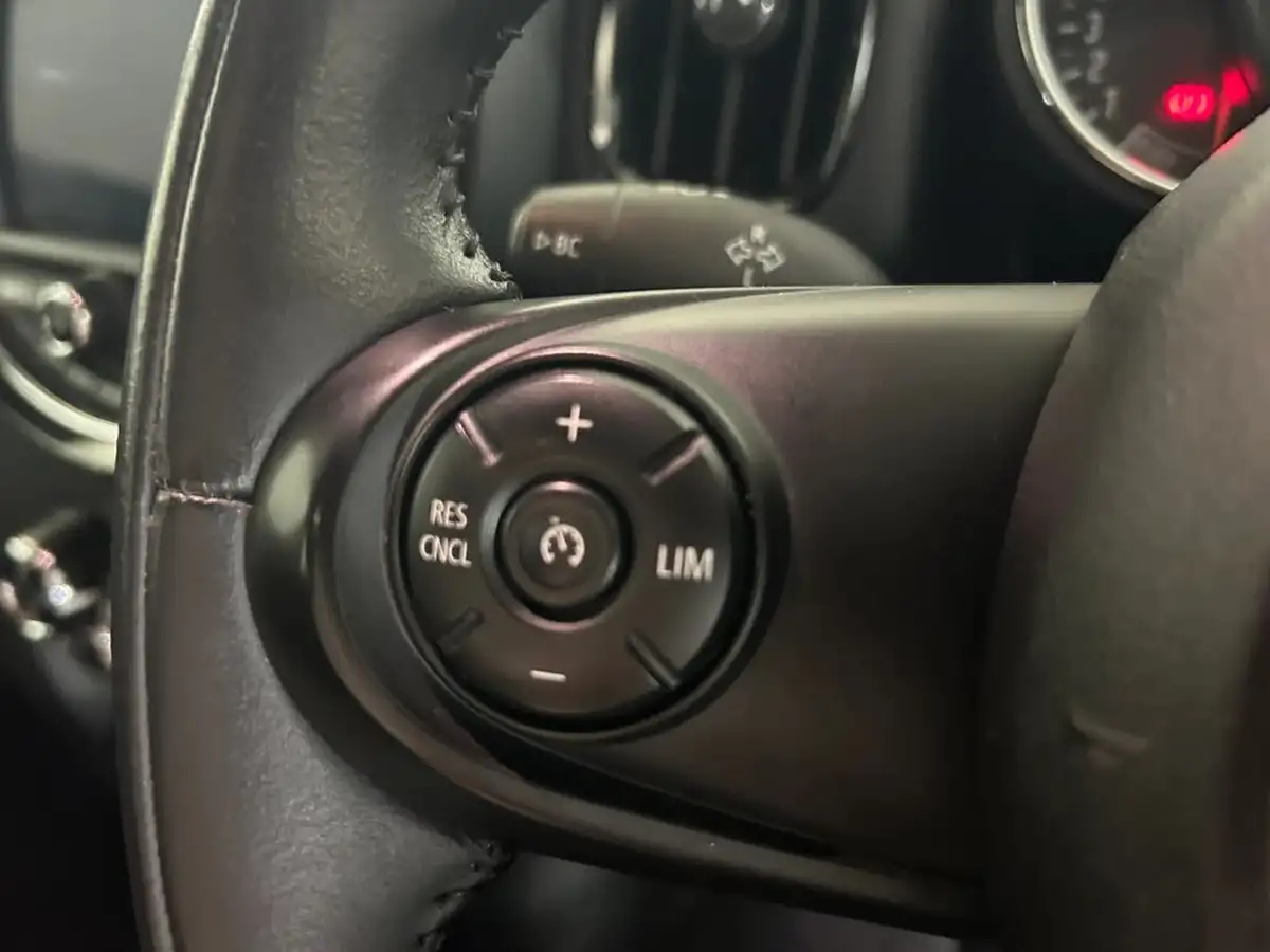 2019-mini-countryman-15-cooper-classic-big-33