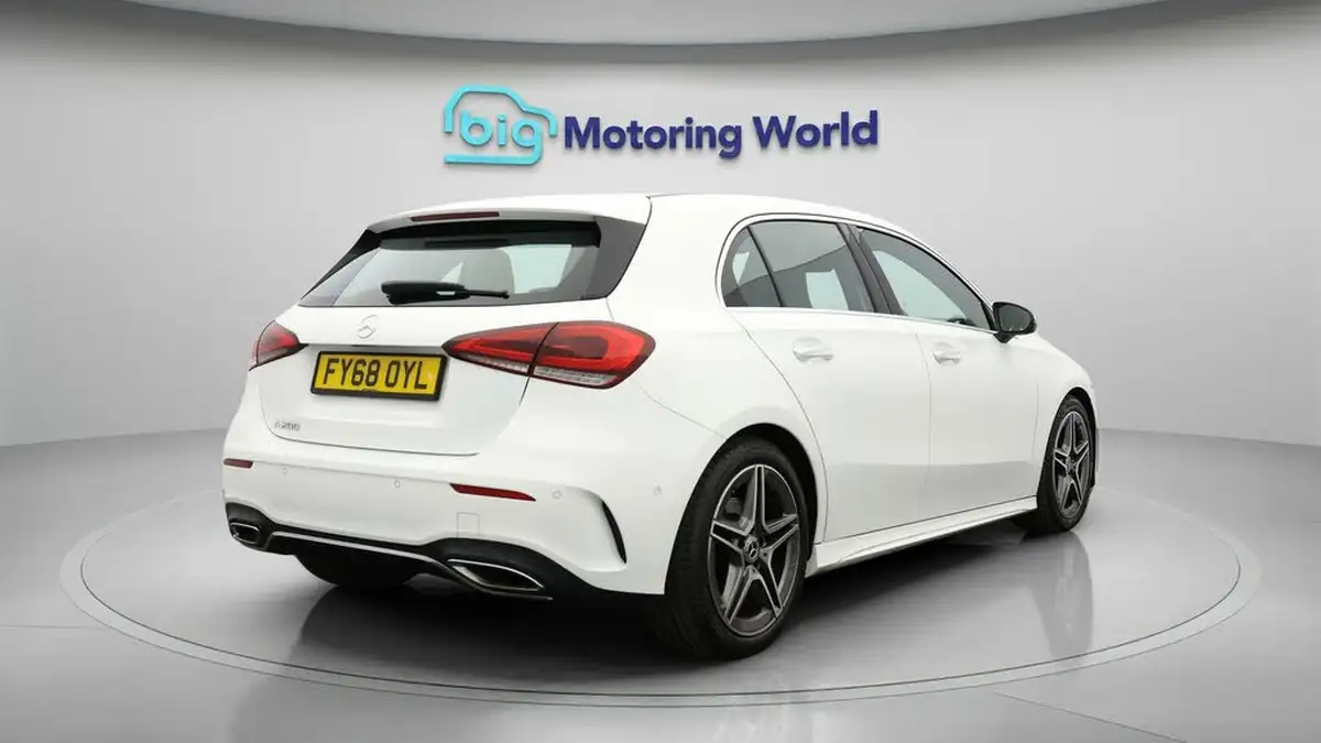 2018-mercedes-benz-a-class-13-a200-amg-line-premiumss-hatchback-5d-7g-dct-big-6