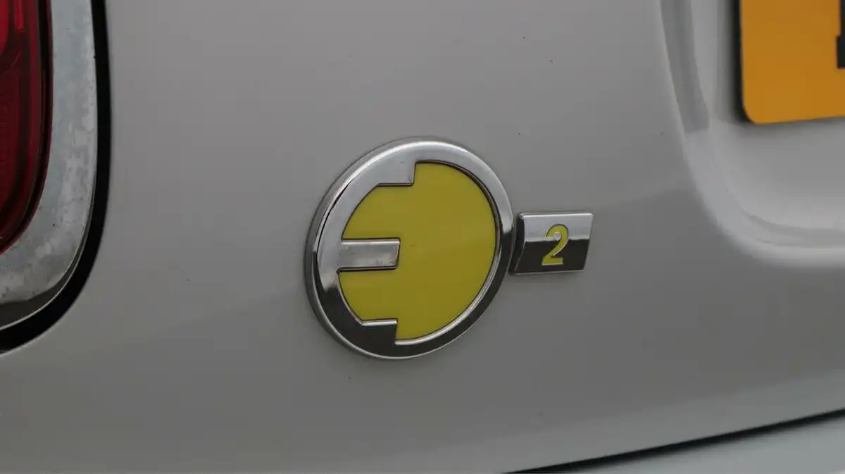2021-mini-cooper-e-cooper-s-2-big-21