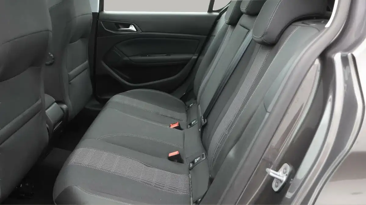 2020-peugeot-308-15-bluehdi-allure-big-16