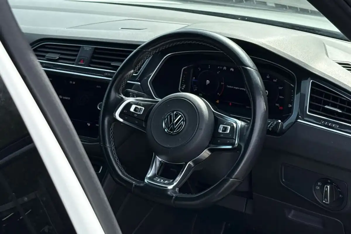 2020-volkswagen-tiguan-20tdi-r-line-tech-150ps-dsg-big-29