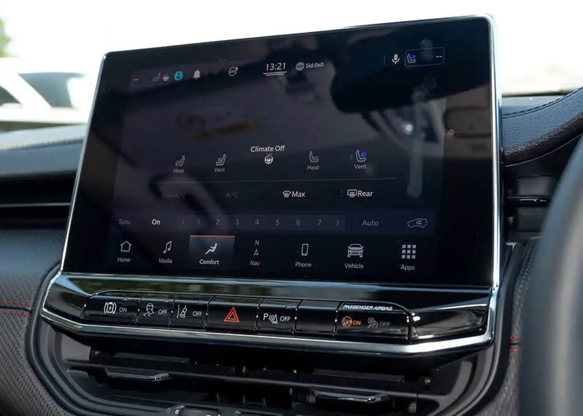 2025-jeep-compass-13-gse-trailhawk-big-10