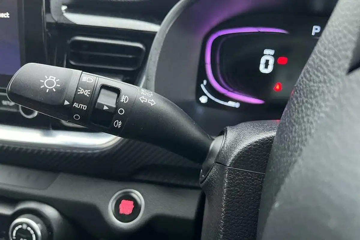 2024-kia-stonic-10-t-gdi-gt-line-s-98bhp-dct-big-13