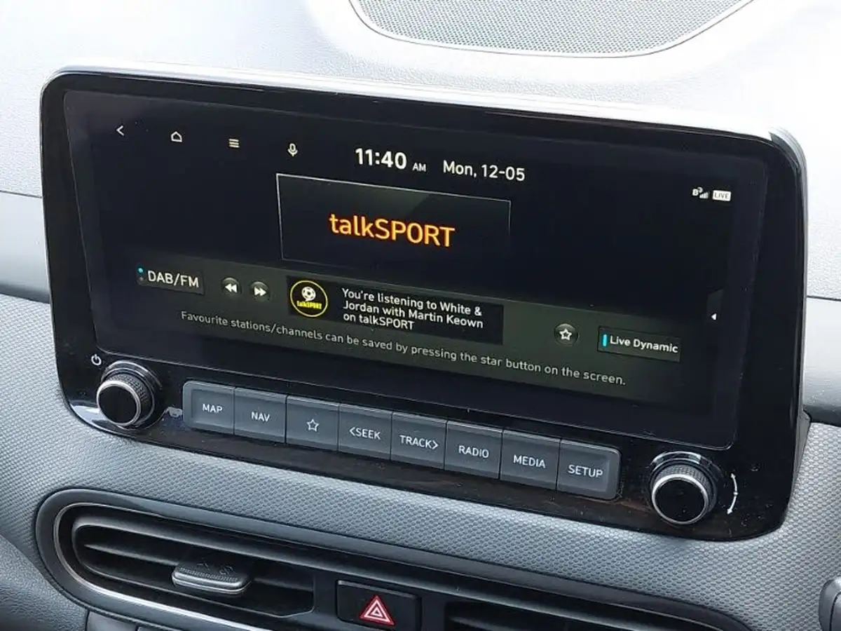 2022-hyundai-kona-16-gdi-premium-big-11