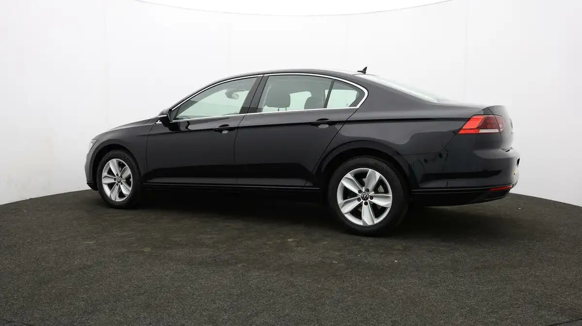 2021-volkswagen-passat-20tdi-se-nav-150ps-saloon-4d-dsg-big-71