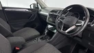 2021-volkswagen-tiguan-15-tsi-life-150ps-dsg-small-9