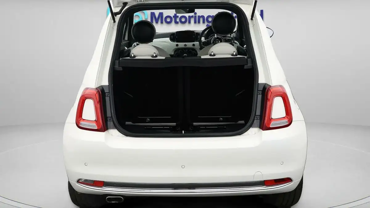 2021-fiat-500-10-dolcevita-big-16