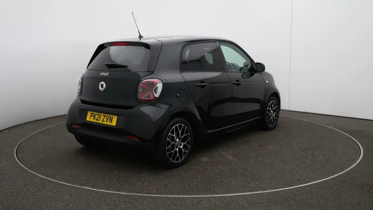 2021-smart-forfour-eq-exclusive-big-52