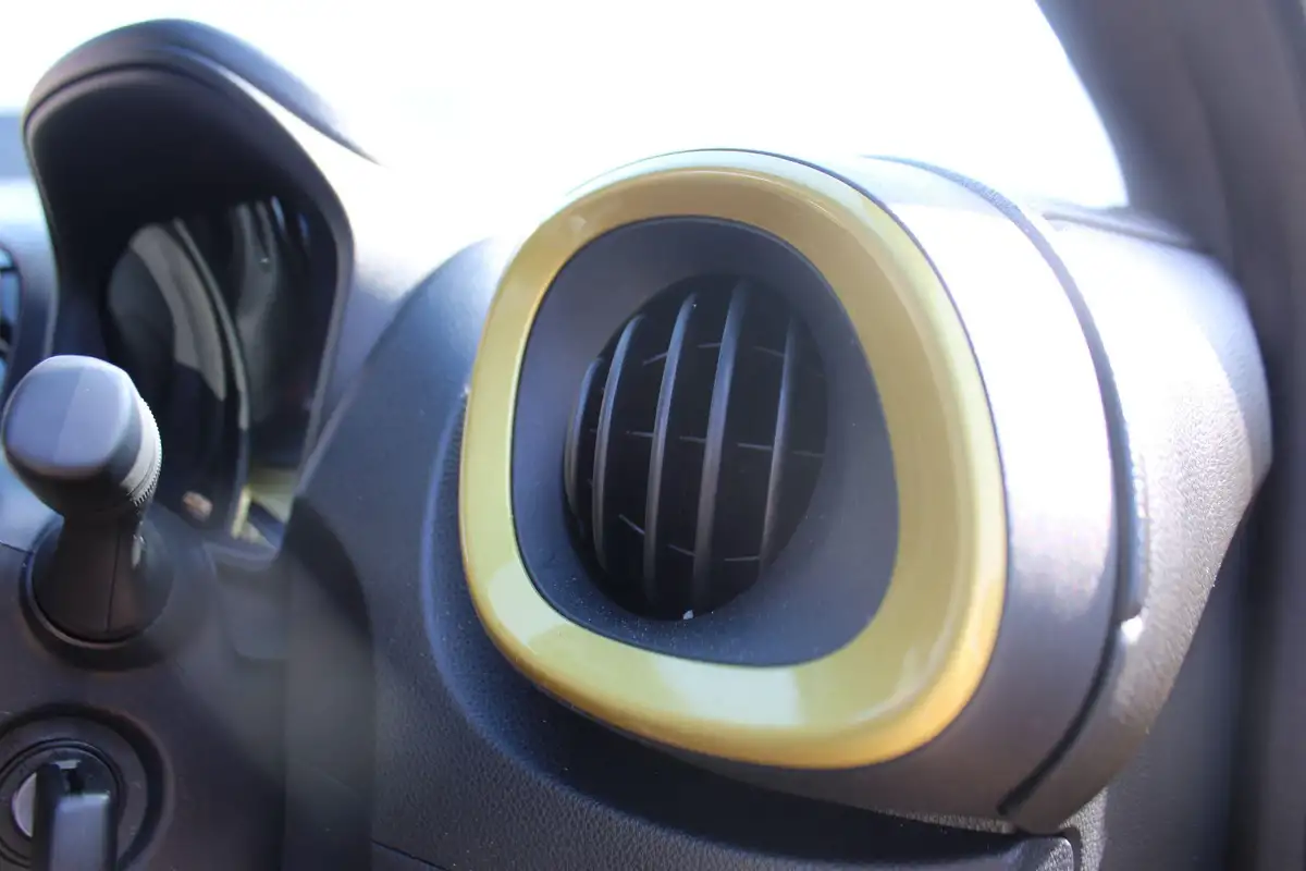 2023-toyota-aygo-x-10-vvt-i-edge-cvt-big-35