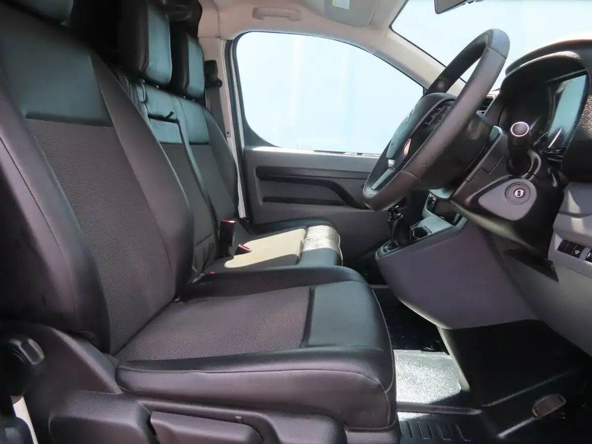 2019-citroen-dispatch-16bluehdi-x-m-1000-115pseu6-ss-big-35