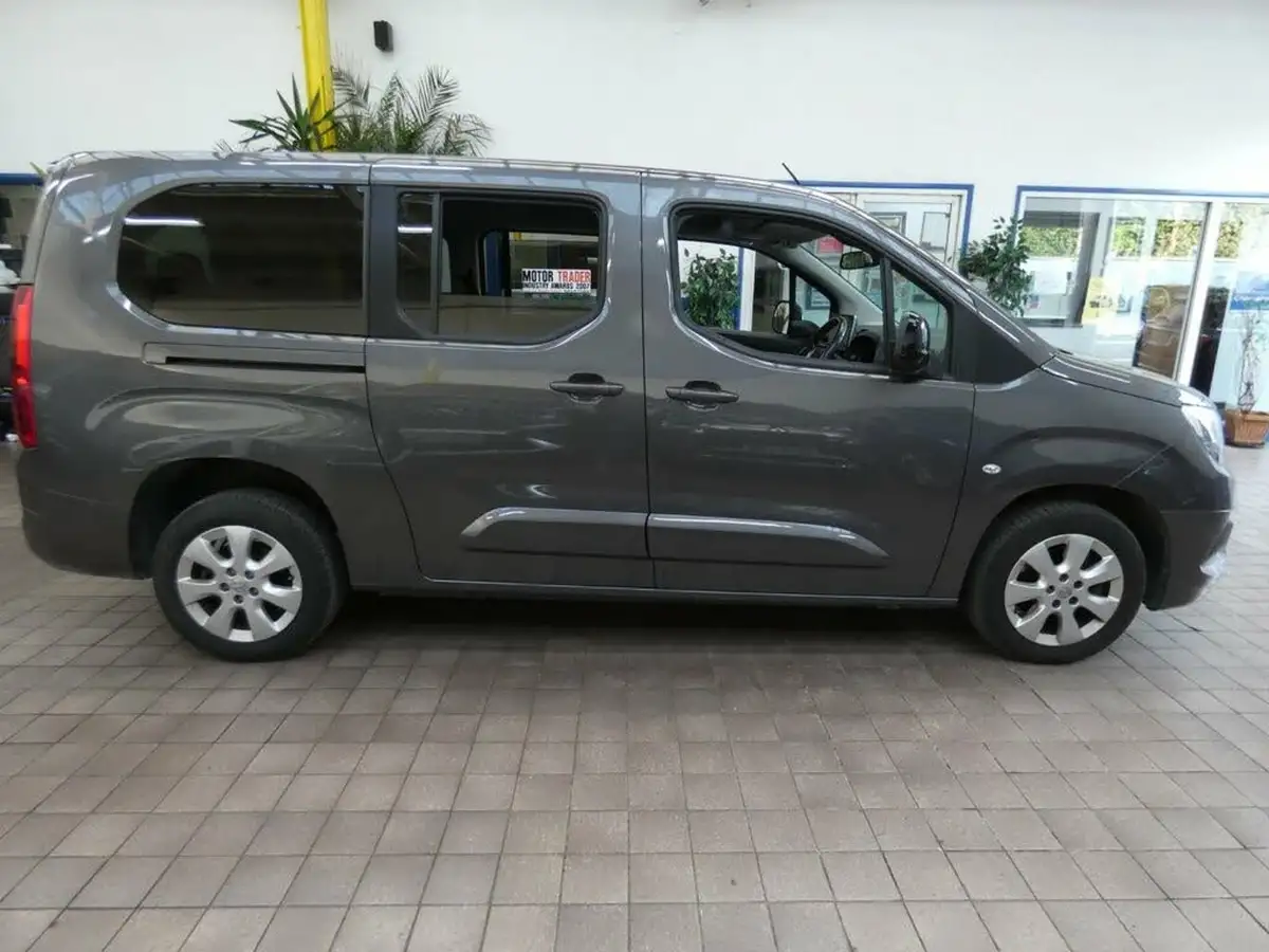 2022-vauxhall-combo-life-15-se-xl-100ps-big-26