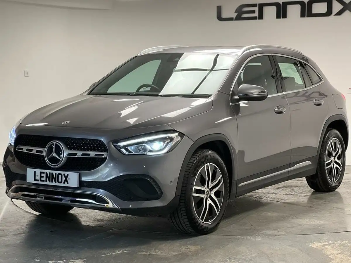 2023-mercedes-benz-gla-class-13-gla-200-sport-executive-station-wagon-big-3